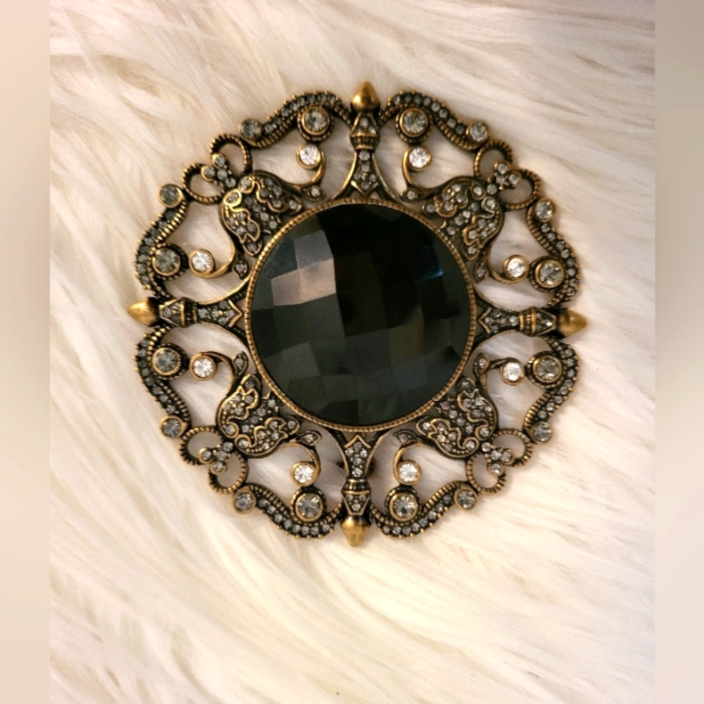 Heidi Daus Signature piece Brooch